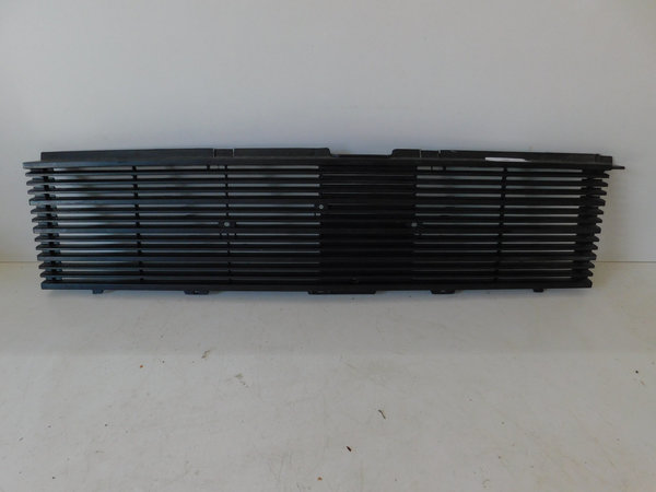 Audi 80 Typ 85 Grill Frontgrill 811853655