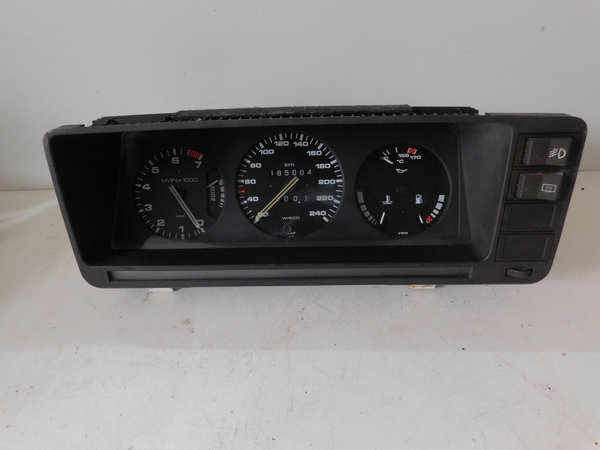 Tachometer original Audi 200 C2 Typ 43 81136030 VDO Tacho Kombiinstrument